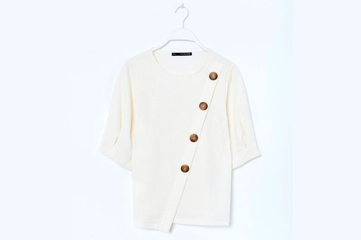 blusa-blanca-botones-sfera