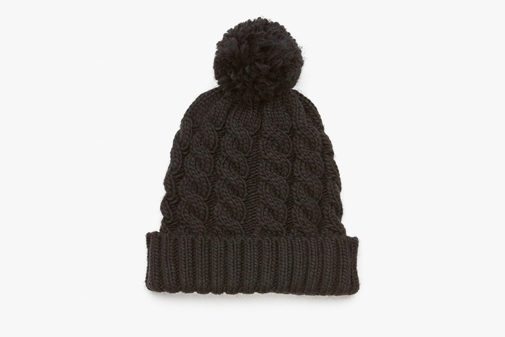 gorro-de-punto-pompom-negro-inside