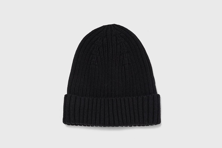 gorro-de-punto-color-negro-zara