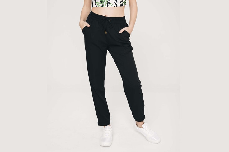 pantalon-largo-ancho-color-negro-inside