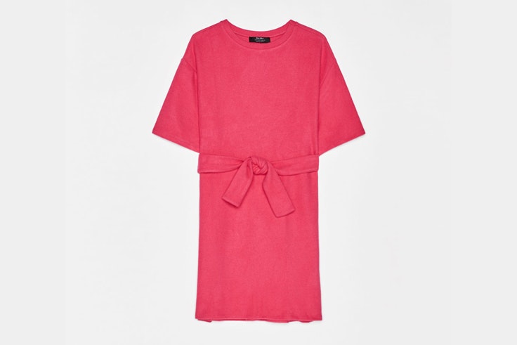vestido-corto-fucsia-nudo-cintura-bershka