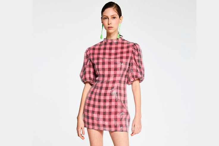 vestido-rosa-lentejuelas-estampado-vichy-sfera