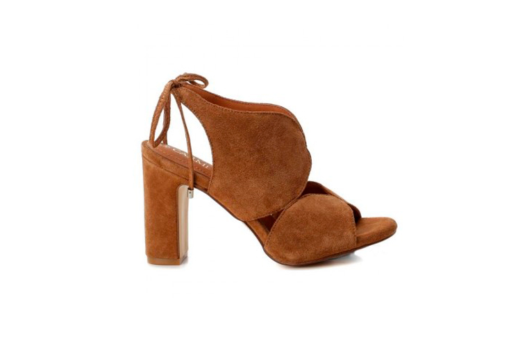 sandalia-marron-ante-zapin