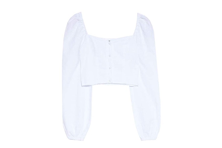blusa-blanca-detalle-botones-mangas-stradivarius