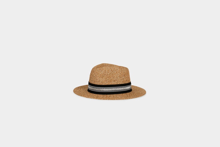 sombrero parfois el estilo de Elsa Pataky