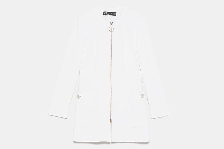 chaqueta abrigo blanca con cremallera zara