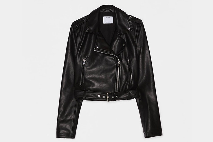 Cazadora negra tipo biker de Bershka