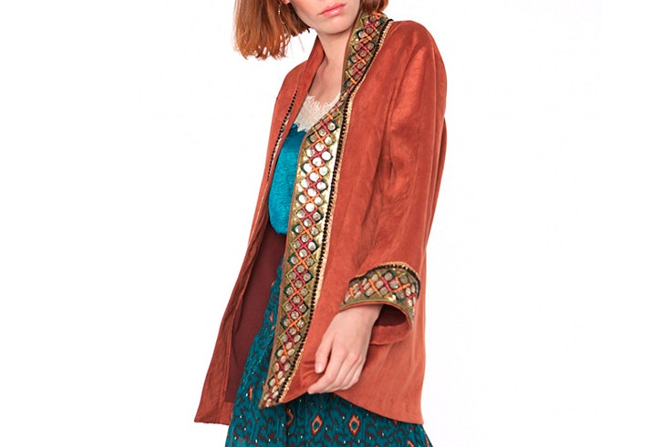 Kimono de antelina en color caramelo de Kabán Lahun