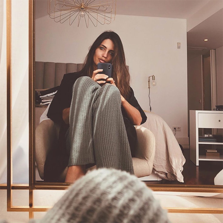 sara carbonero celebrities en el espejo looks de estar por casa