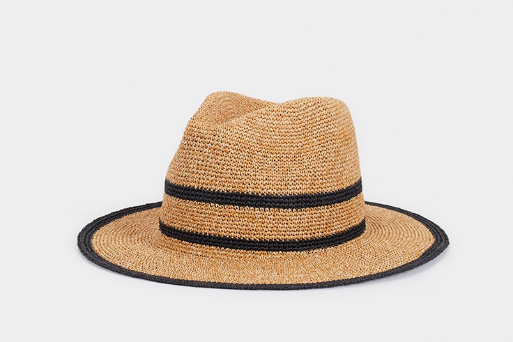 Sombrero de rafia con tonos negros de Parfois