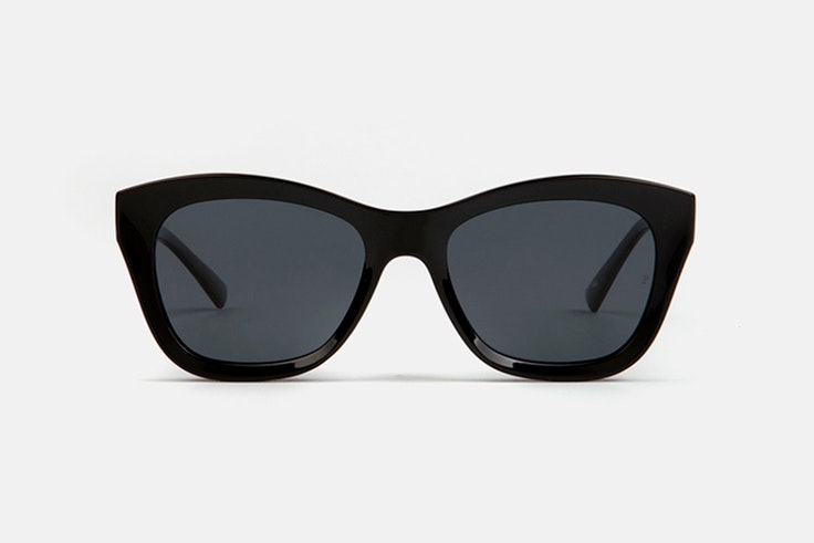 Gafas de sol negras de Multiópticas