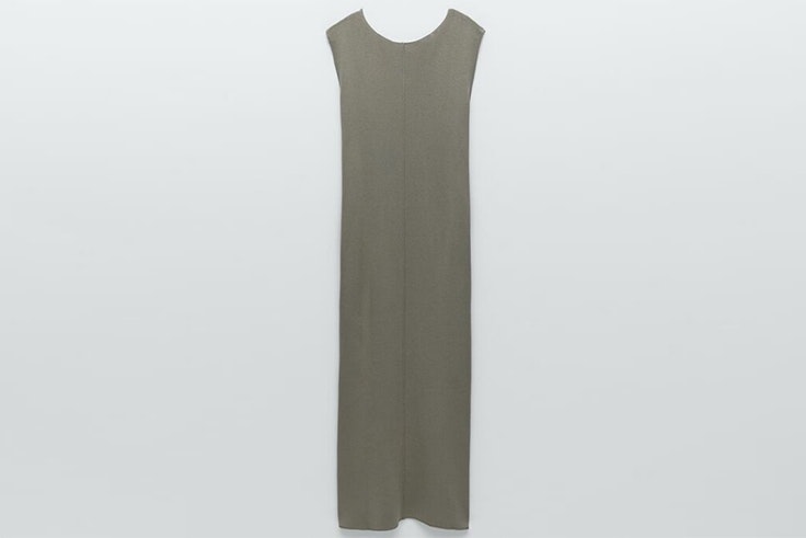 Vestido de punto en color verde kaki de Zara