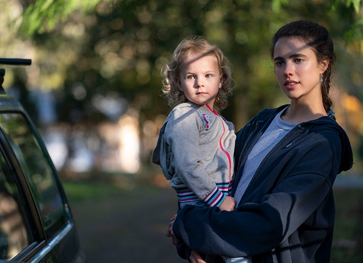 Netflix, HBO Max y compañía con las que hacer maratón la asistenta