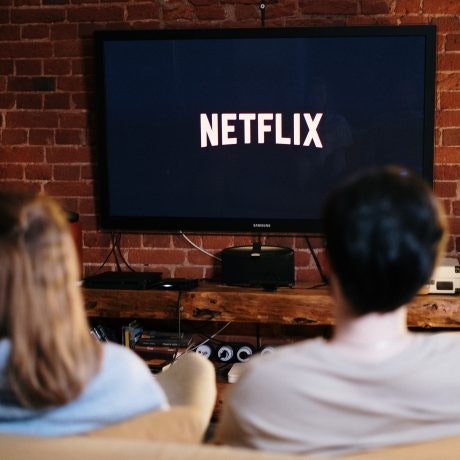 Todos los secretos de la tercera temporada de Valeria, la serie que arrasa en Netflix
