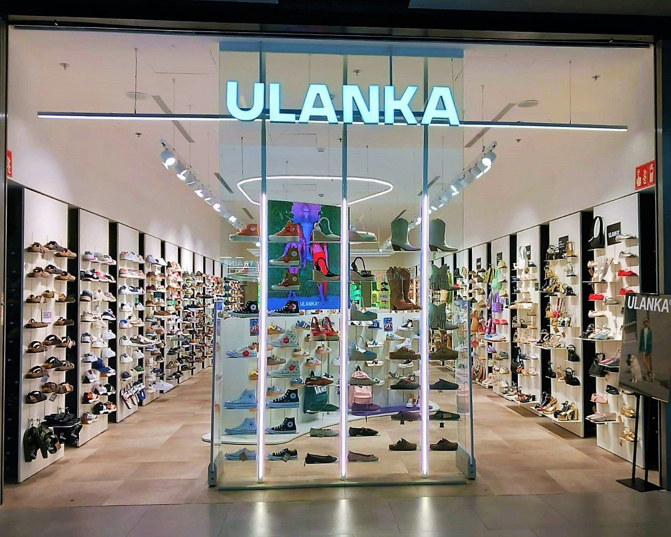 ULANKA | MaxCenter