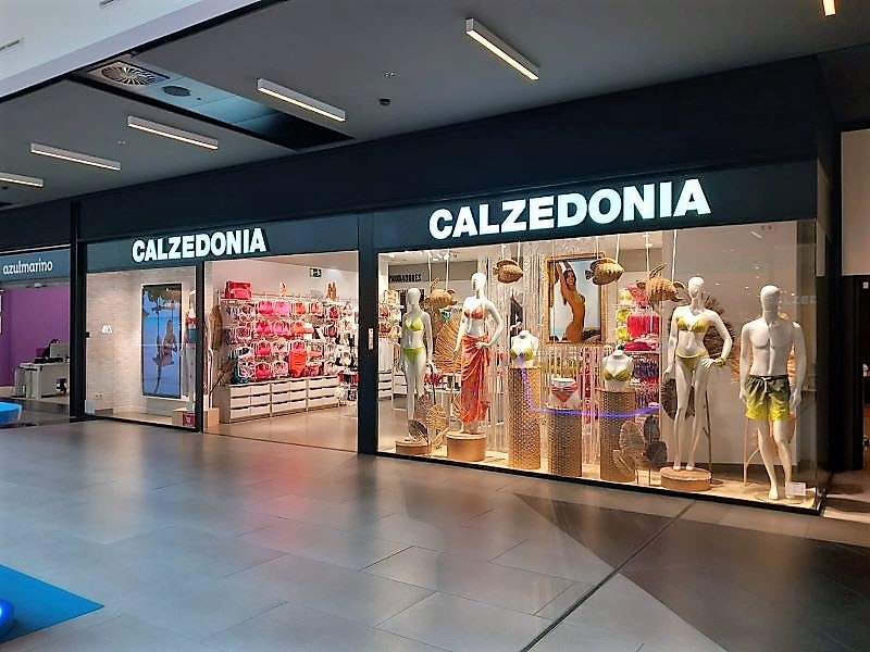 a22b4bd6-92c3-47fe-bb3a-52fec94ae10c.CALZEDONIA 1.jpg