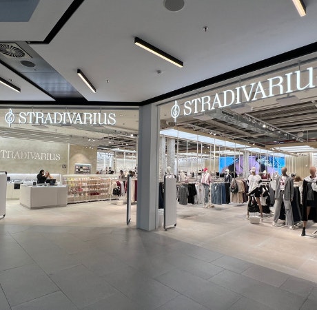¡Stradivarius reabre sus puertas en Max Center!